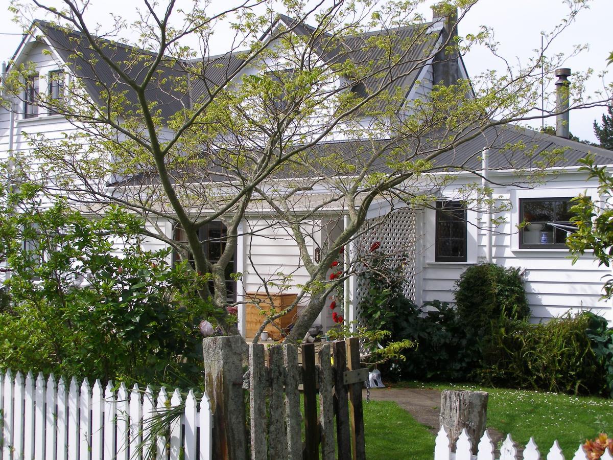 Ashley Villa Bnb Такака Екстериор снимка